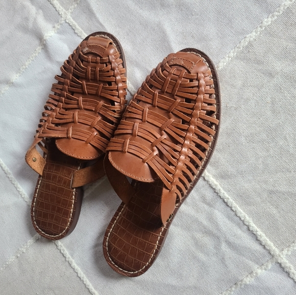 Brown Woven Sma Edelman Mules - Picture 1 of 3